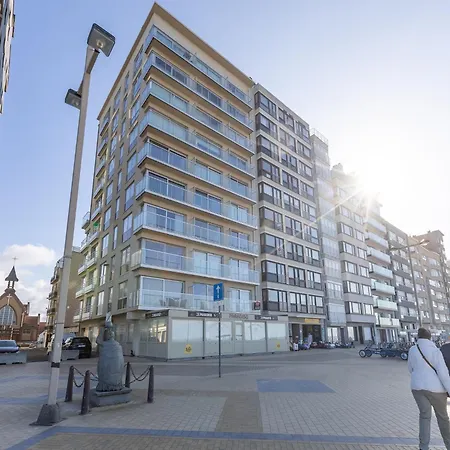 On Seafront With Frontal Sea View Apartment