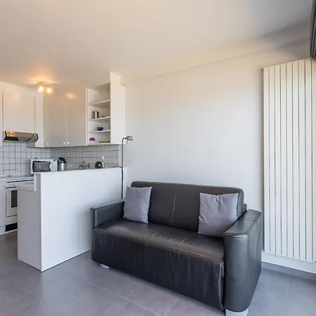 Apartment On Seafront With Frontal Sea View